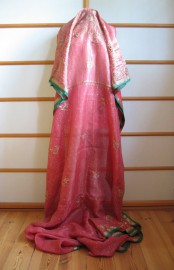 Sari 305
