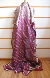 Sari 377