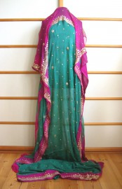 Sari 952