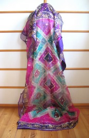 Sari 1068