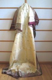 Sari 1522