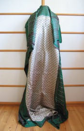 Sari 1657