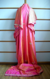 Sari 2136